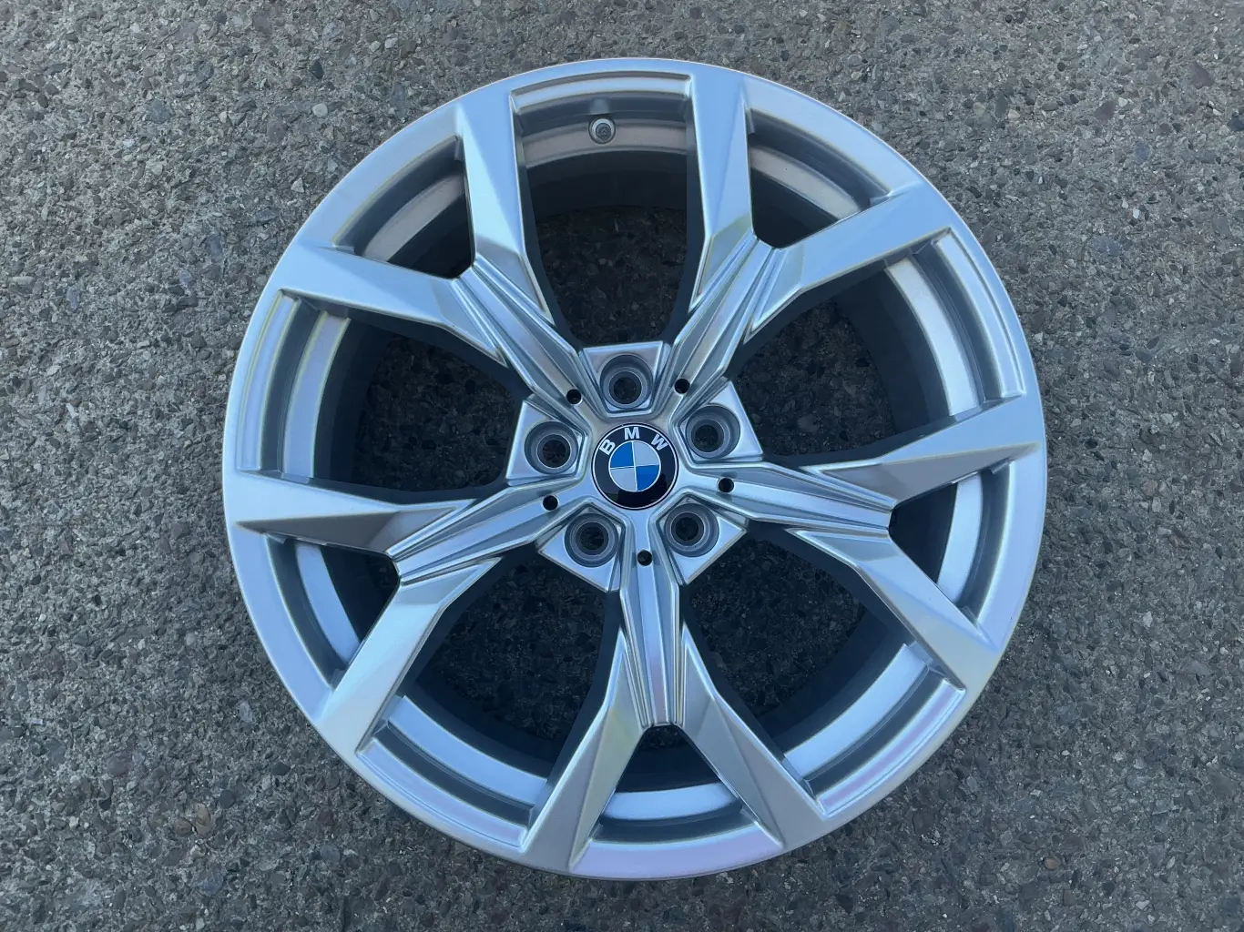 alu kola BMW 18