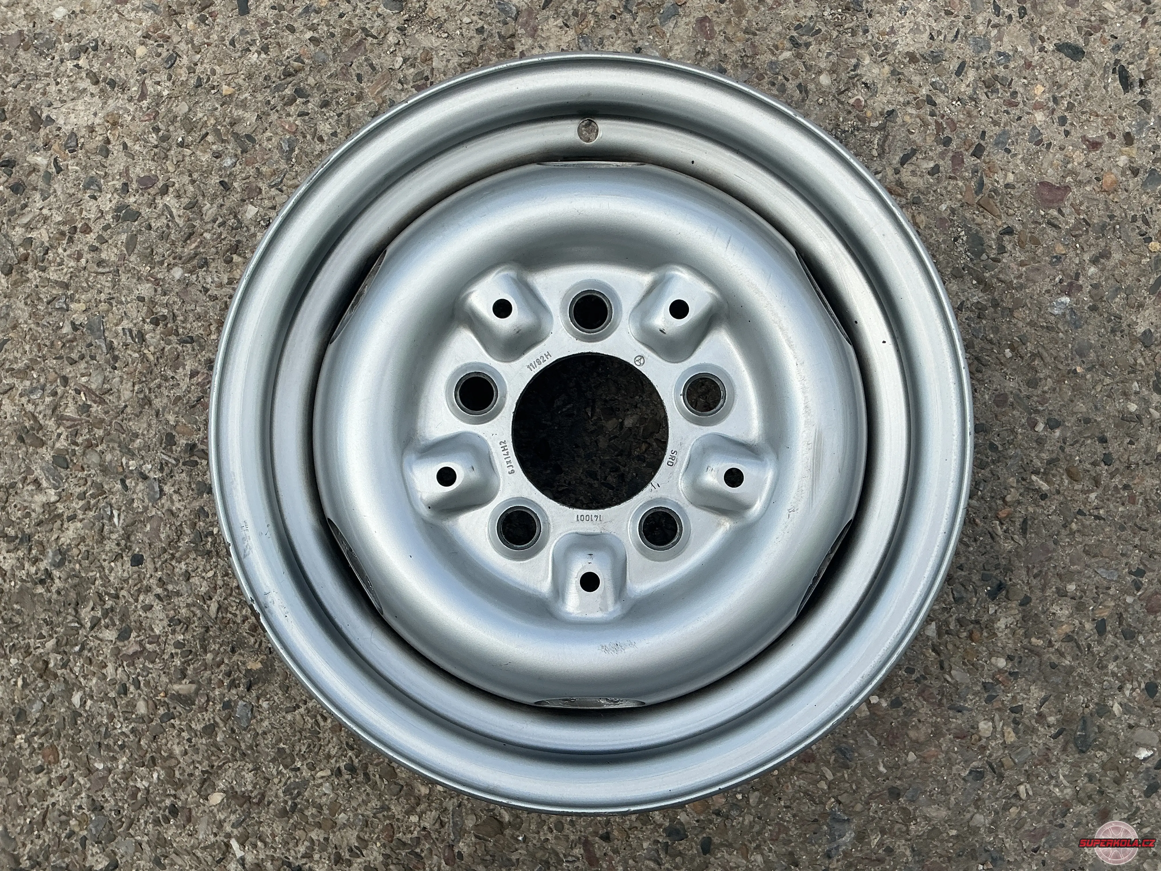 plechový disk originál Mercedes-Benz 14