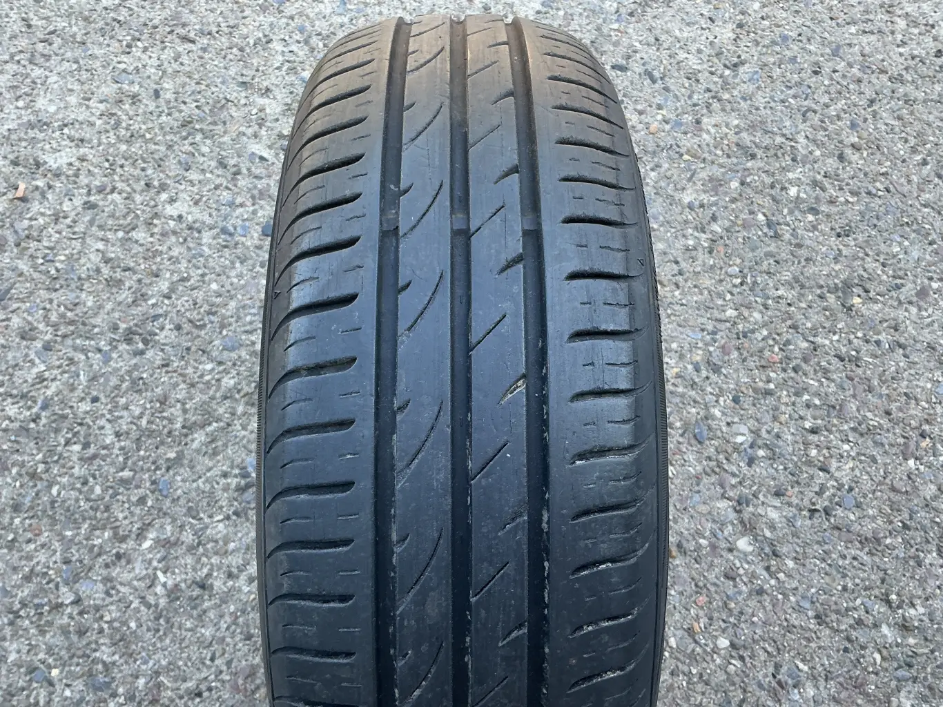175/60/14  79H  Nexen NBlue HD Plus, použitý letní kus