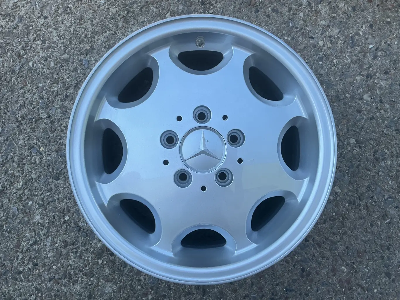 alu kolo Mercedes-Benz 15