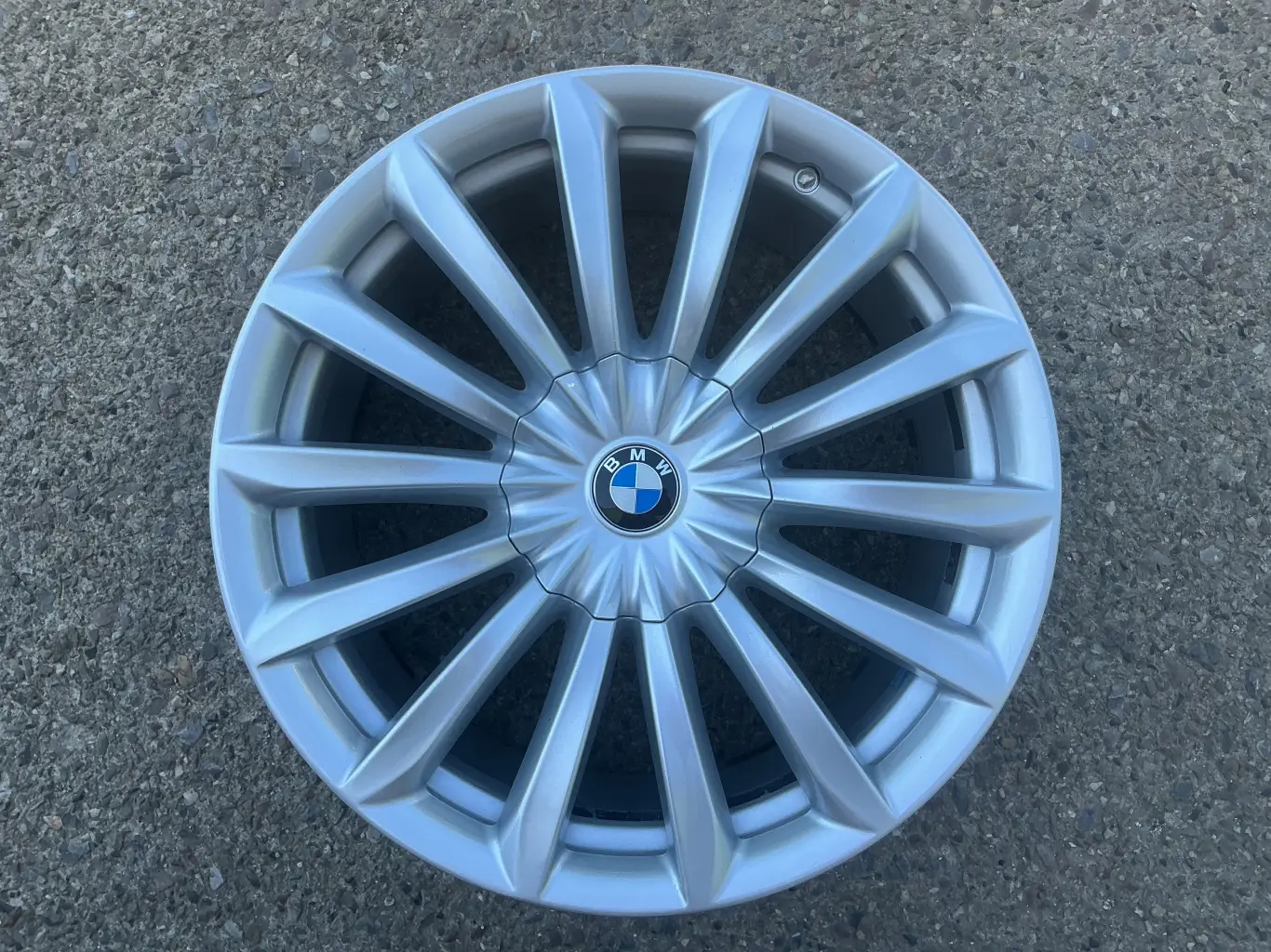 alu kolo BMW 19