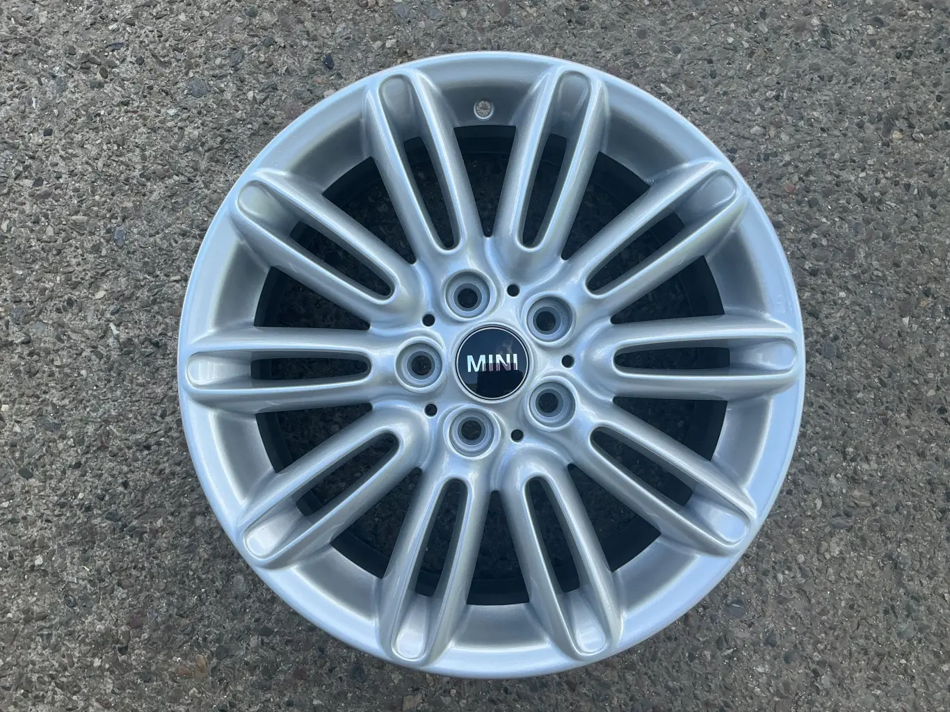 alu kolo Mini Cooper 17