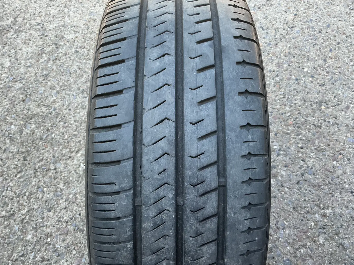 205/65/16C 107/105T  Hankook Radial RA 28e, použitý letní pár