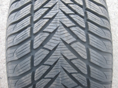 245/40/18 97V XL Goodyear Eagle UltraGrip  RFT,  zimní