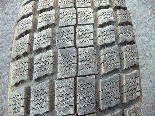 205/65/15 94H Michelin XM+S 330, použitý zimní kus