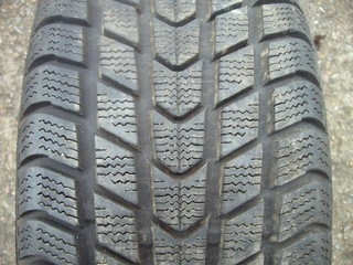 205/50/16 87H Kumho KW7400, použitý zimní kus