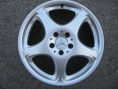 alu kola Mercedes-Benz 18