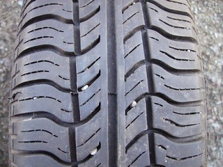 175/70/14 84T Pirelli P3000, použitý letní kus