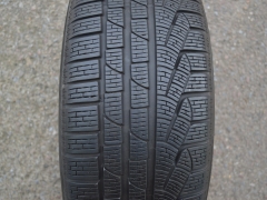225/45/18  91H  Pirelli SottoZero Winter 210 serie II RFT, použitá zimní sada