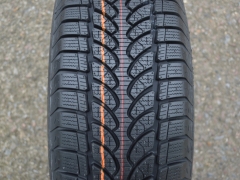 205/60/16C  100/98T  Bridgestone Blizzak LM-32C, zimní