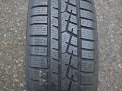 225/65/17 102H Yokohama W Drive, zimní