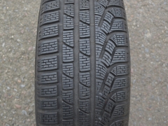 235/45/18 98V XL Pirelli SottoZero Winter 240 serie II, použitý zimní kus