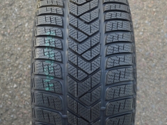 245/40/19 94V Pirelli SottoZero 3 J, zimní