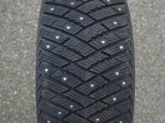 225/50/17 98T XL Goodyear UltraGrip Ice Arctic - s hroty, zimní