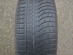 235/45/18 98V XL Nokian WR A4, použitý zimní pár