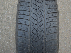 255/40/20 101W XL Pirelli SottoZero 3 AO, použitý zimní pár 