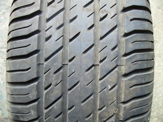 225/60/15 ZR Pirelli P600, použitý letní kus