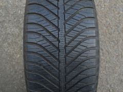 225/45/17 94V XL Goodyear Vector 4Seasons, použitý celoroční kus