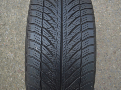 245/45/19 102V XL Goodyear UltraGrip 8 Performance * RFT, použitý zimní pár