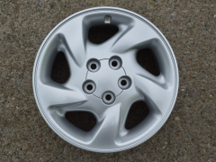 alu kola Toyota 16