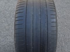 315/35/21 111Y XL Pirelli P-Zero PZ4 * RFT, použitý letní pár