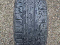 225/50/17  94H  Pirelli SottoZero Winter 210 serie II * RFT, použitá zimní sada
