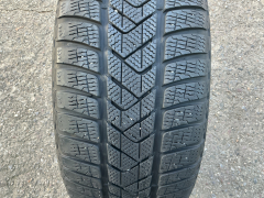 245/40/19 98V XL Pirelli Winter SottoZero 3 MOE RFT, použitý zimní kus