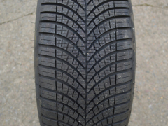 205/45/17 88W XL Goodyear Vector 4 Season Gen-3, celoroční