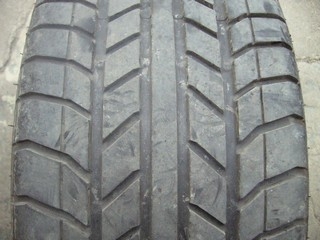 235/50/16 ZR Pirelli P700, použitý letní kus