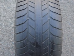 255/40/17 94Y Pirelli P700-Z, použitý letní kus