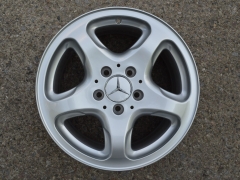 alu kola Mercedes-Benz 16