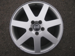 alu kolo Volvo 17