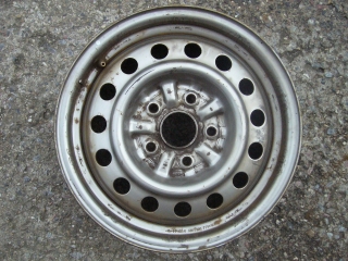 plechové disky Toyota 15