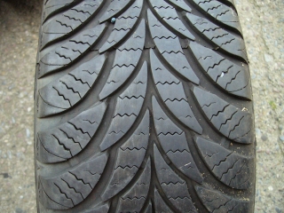 185/65/15 88H Goodyear Eagle UltraGrip, použitý zimní kus