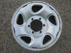 plechové disky Nissan 16