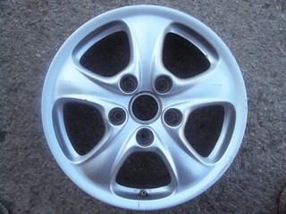alu kola Porsche 17