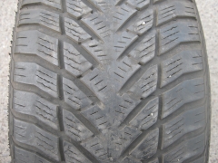 225/60/16 98H Goodyear Eagle UltraGrip, použitý zimní kus