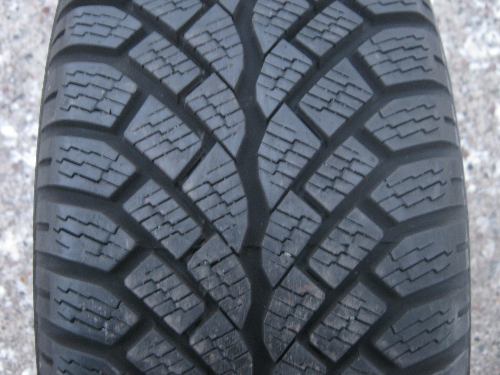185/60/15 84T Semperit Sport-Grip, použitý zimní kus
