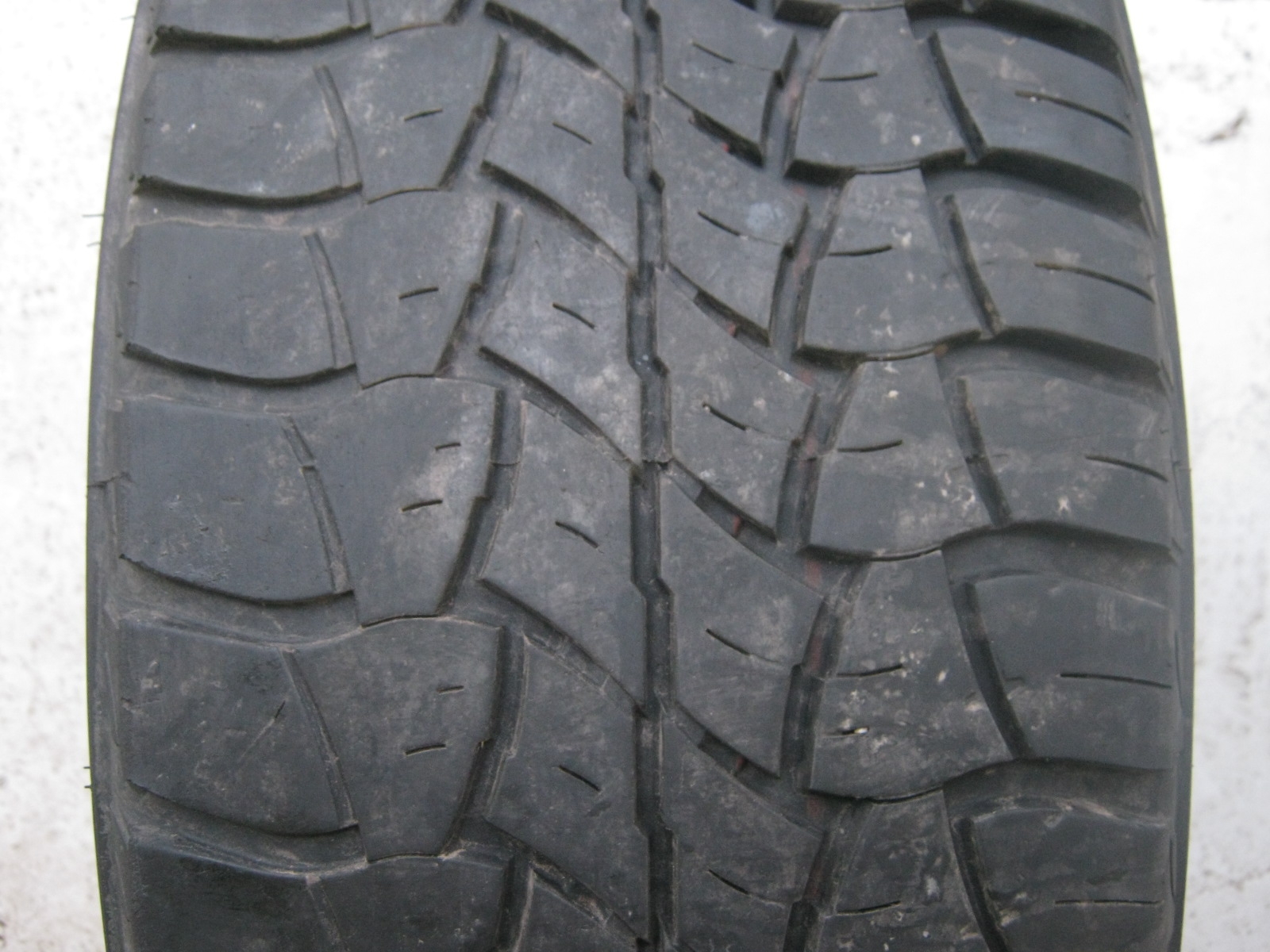 265/70/16 112H Matador Izzarda 4x4 A/T, použitý letní kus