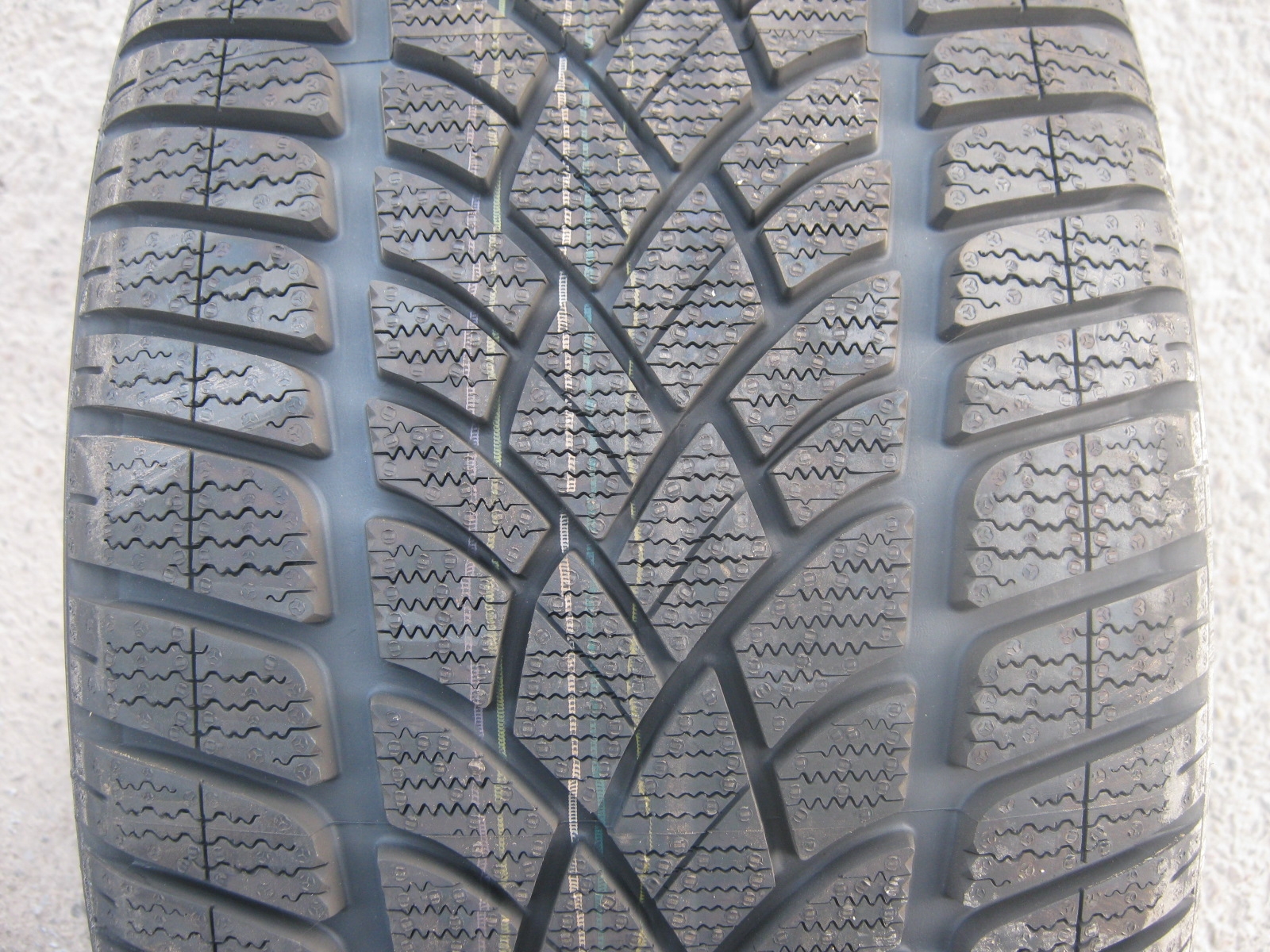 275/30/19 96W XL Dunlop SP Winter Sport 3D, zimní
