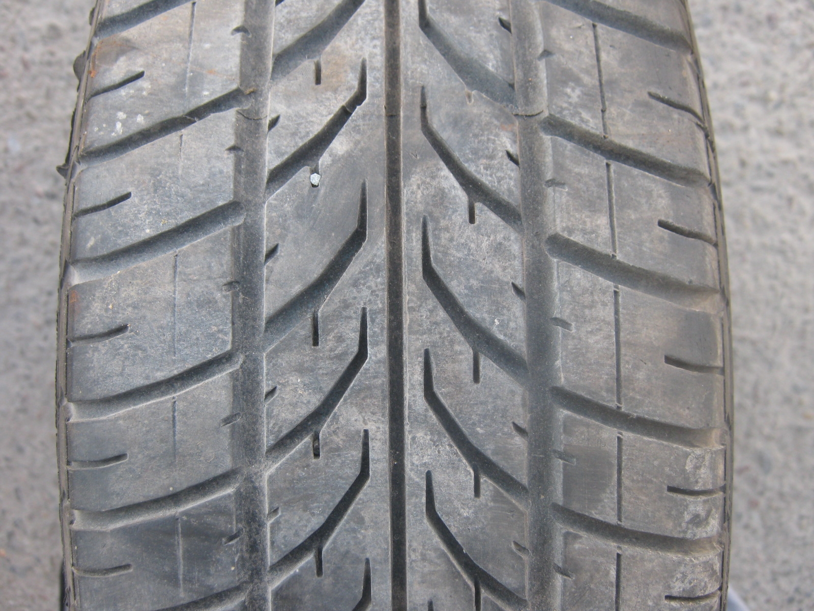 185/60/14 82H Pirelli Vizzola, použitý letní pár