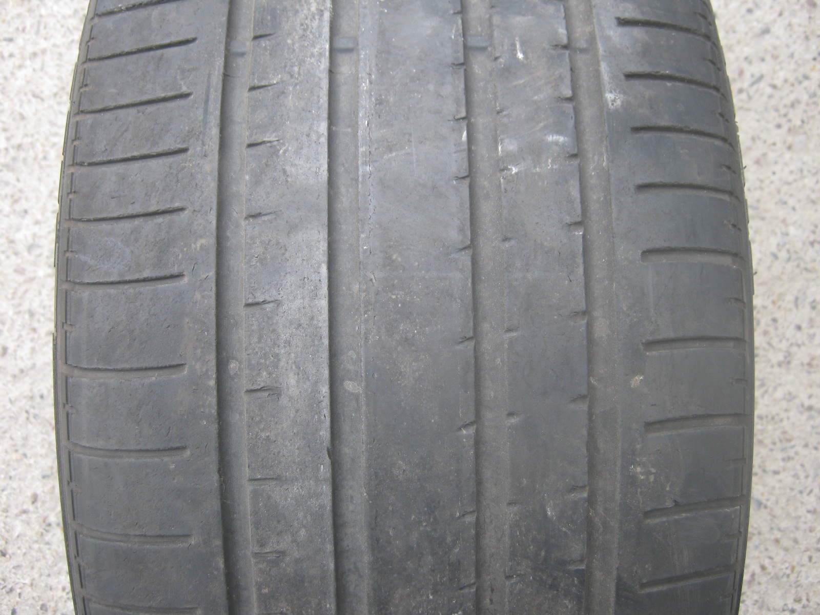 295/35/21 107Y XL Pirelli PZero Rosso, použitý letní pár