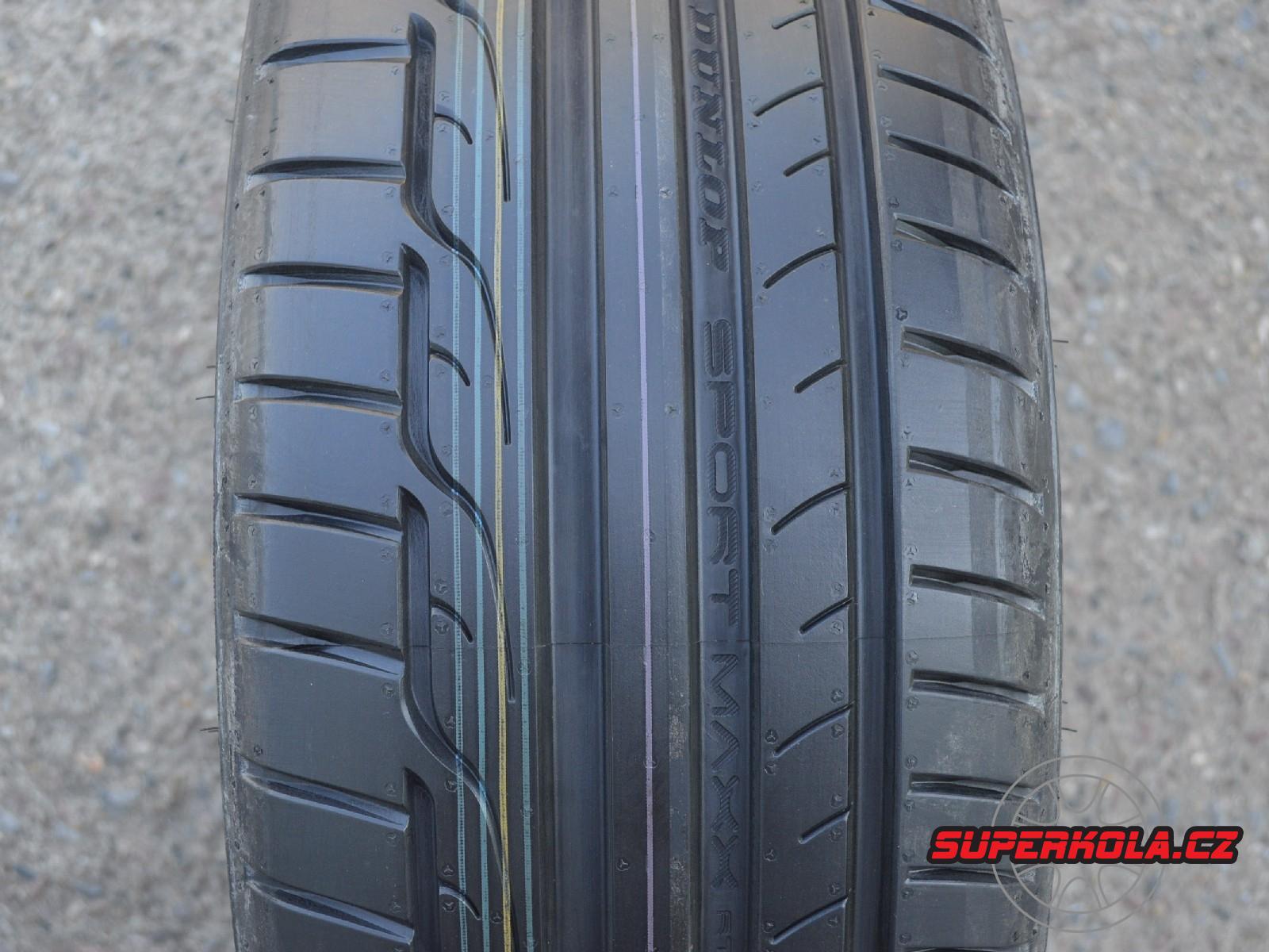 245/40/18 97Y XL Dunlop SP Sport Maxx RT MO, letní