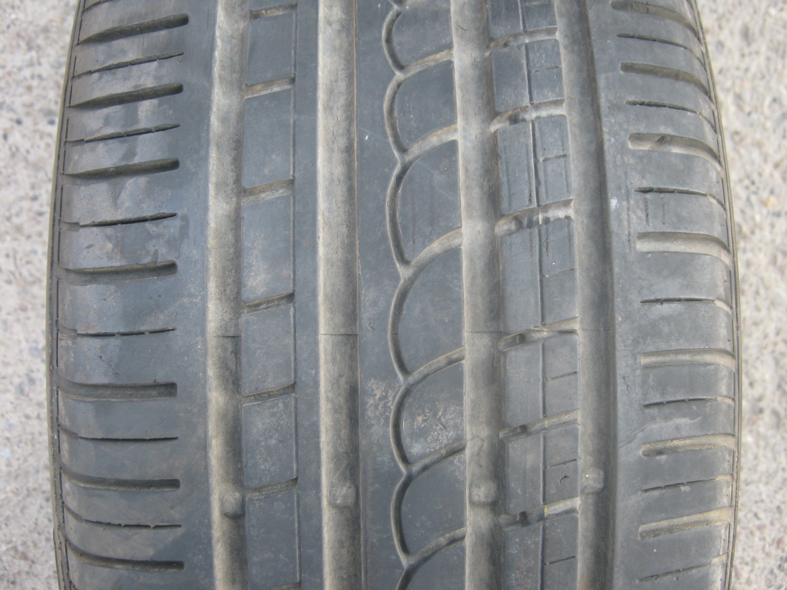 245/45/19 98Y a 275/40/19 101Y Pirelli PZero Rosso, použitá letní poměrná sada