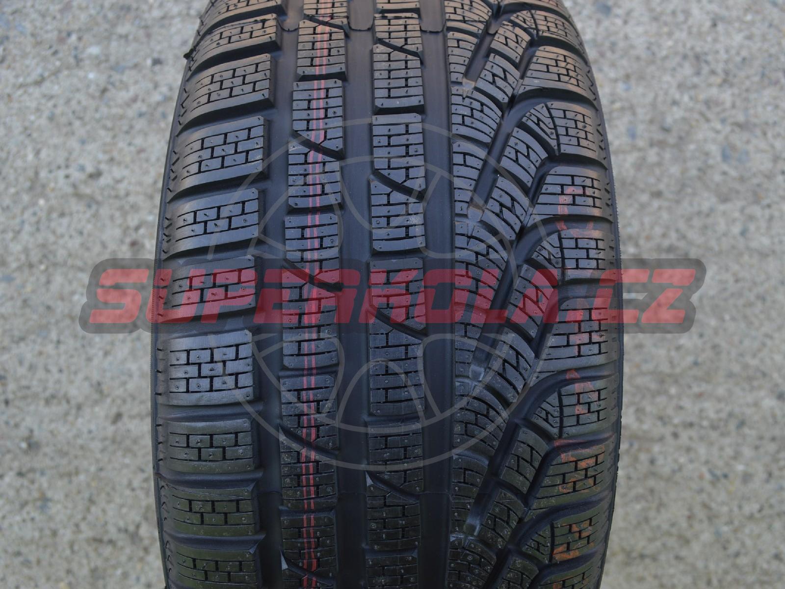 235/55/17 99V Pirelli  SottoZero Winter 240, zimní