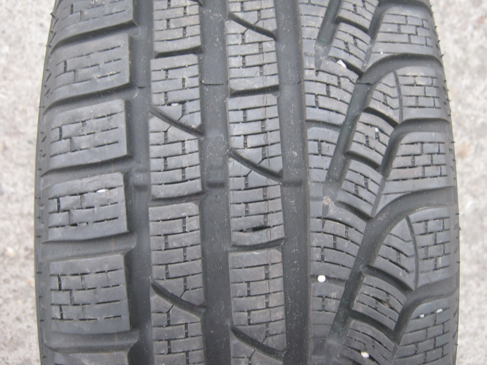205/60/16 96H XL Pirelli SottoZero Winter 210 serie II, použitá zimní sada