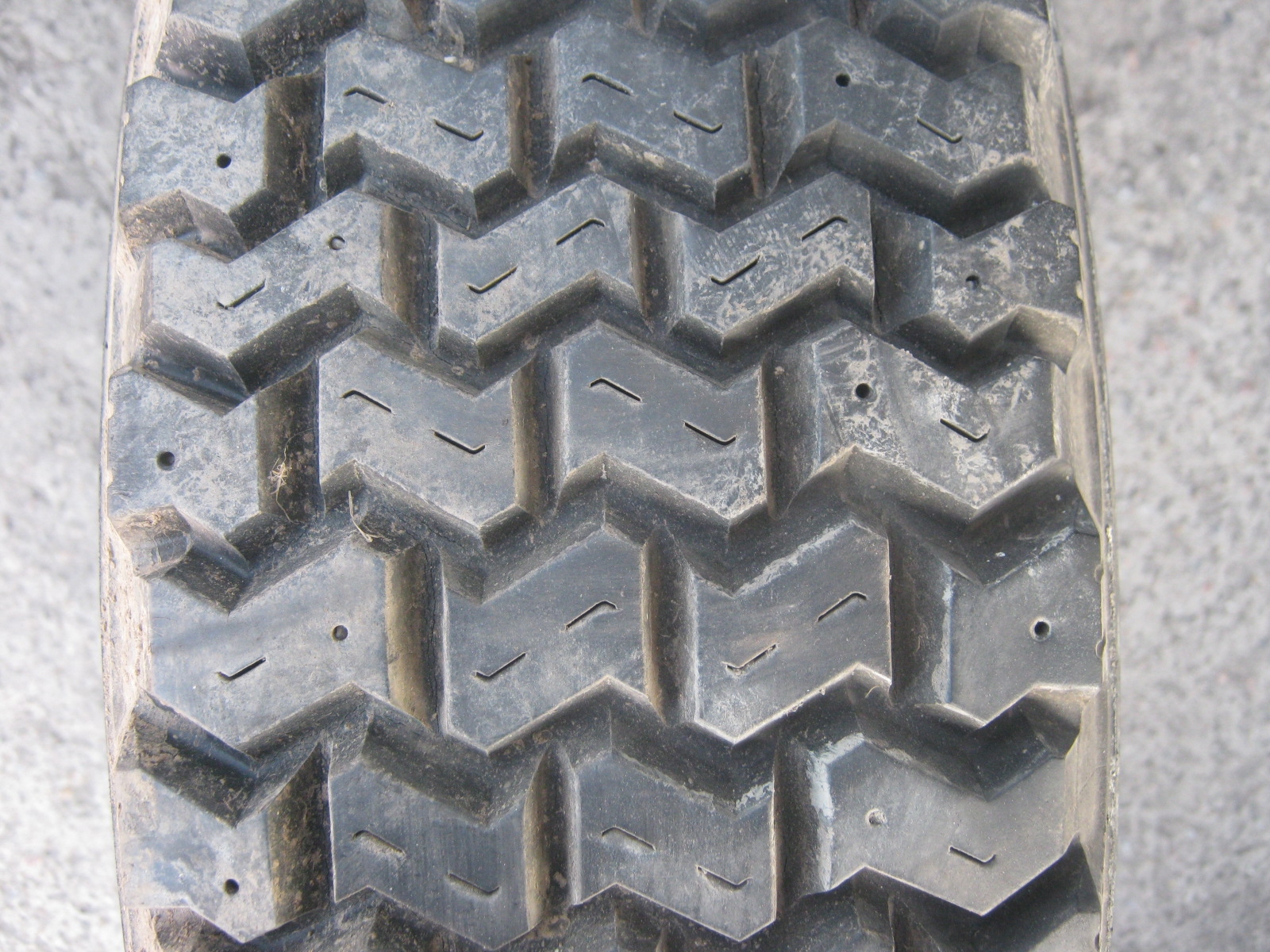 215/80/16 108/106N Michelin XC, použitý zimní pár