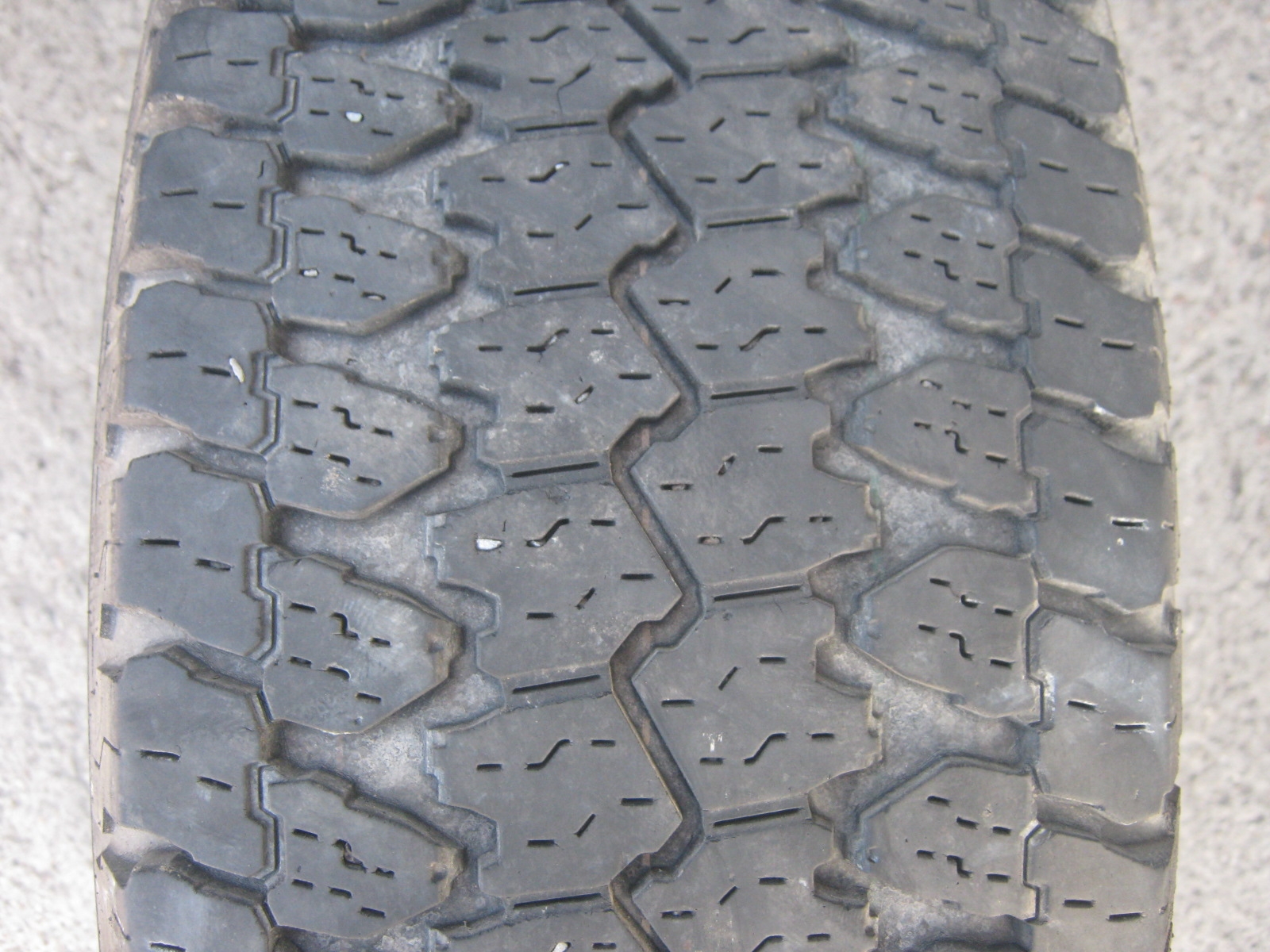 275/70/17 114/110R Goodyear Wrangler, použitá letní sada