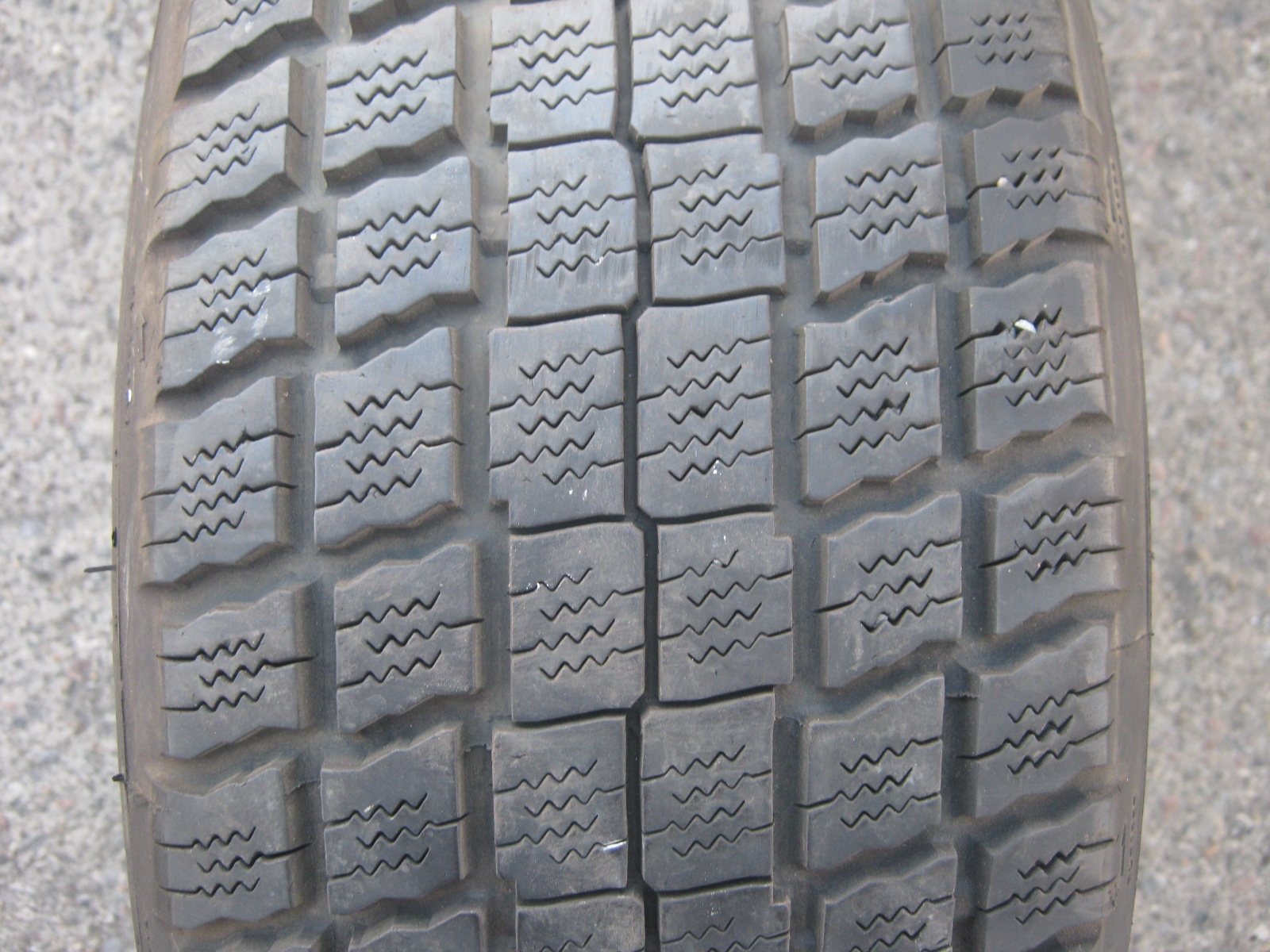 225/60/15 96H Michelin XM+S 330, použitá zimní sada
