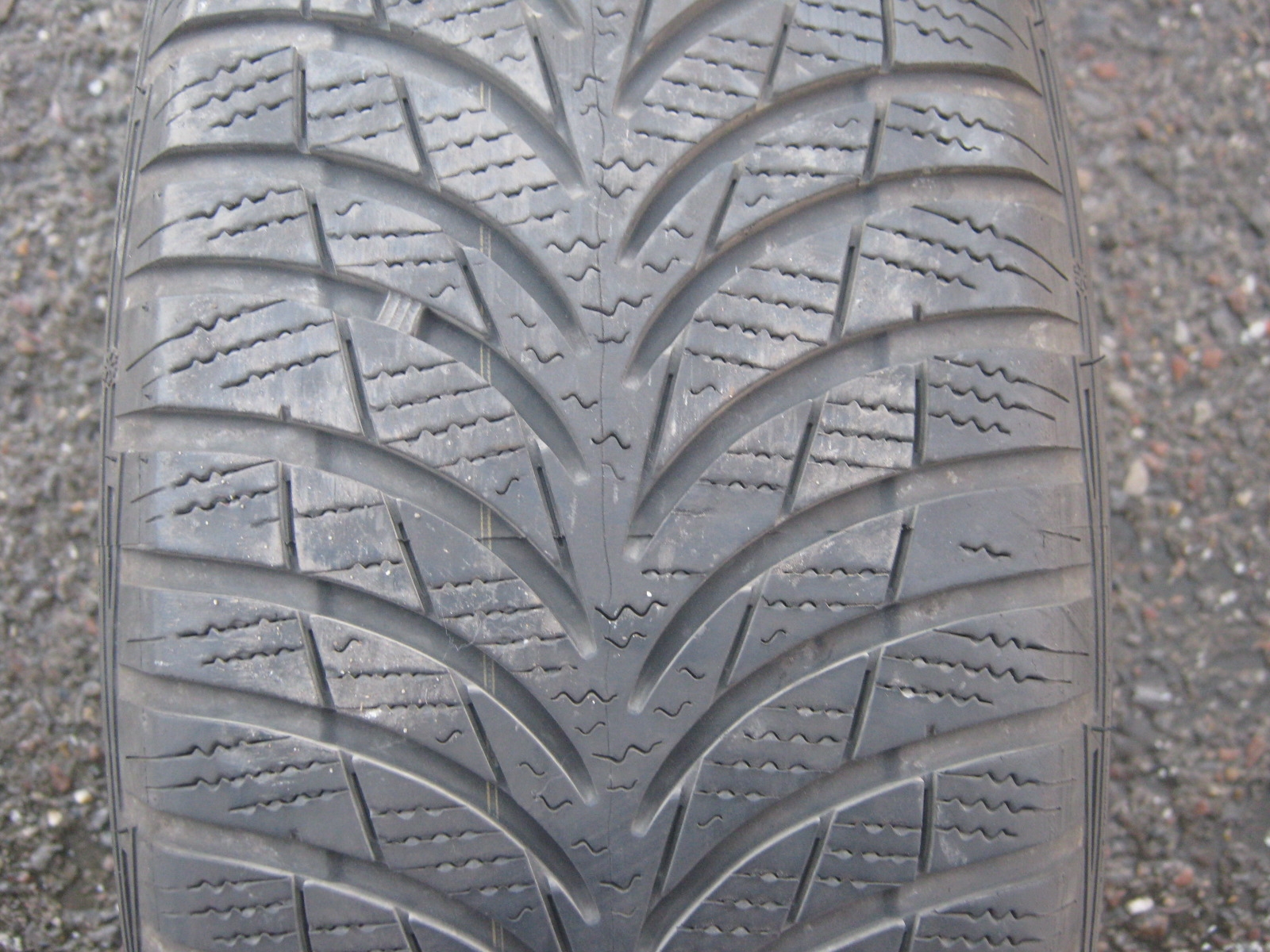 195/55/16 87H Goodyear UltraGrip 7+, použitý zimní pár